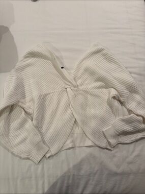 Express Cream V-Neck Women's Sweater